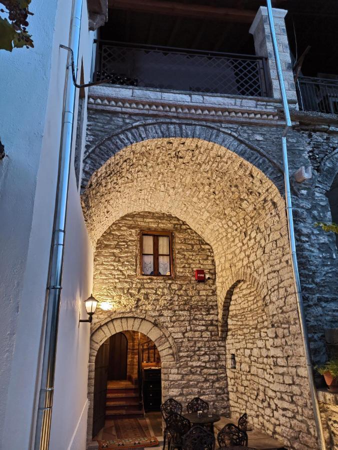 Hotel Praga Gjirokastër Exterior foto