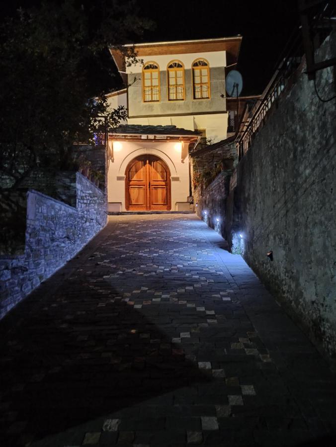 Hotel Praga Gjirokastër Exterior foto
