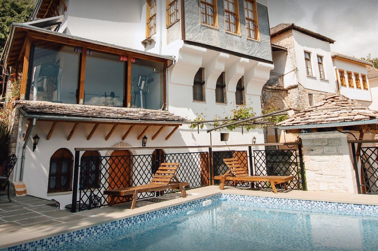 Hotel Praga Gjirokastër Exterior foto