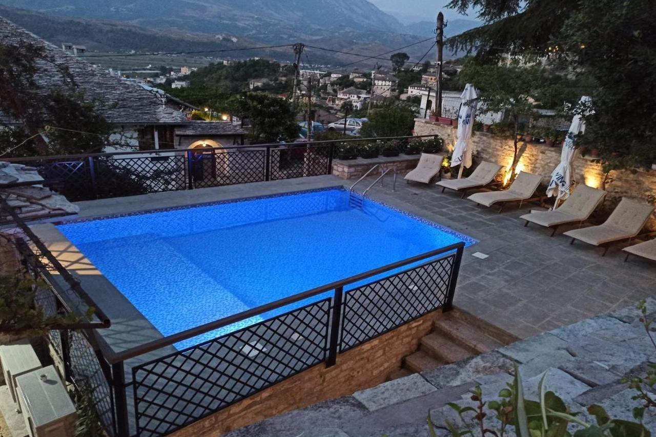 Hotel Praga Gjirokastër Exterior foto